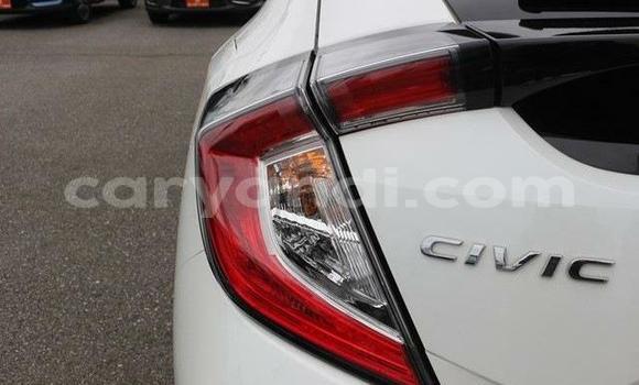 Buy Import Honda Civic White Car in Chilanga in Lusaka Buy Import Honda Civic White Car in Chilanga in Lusaka