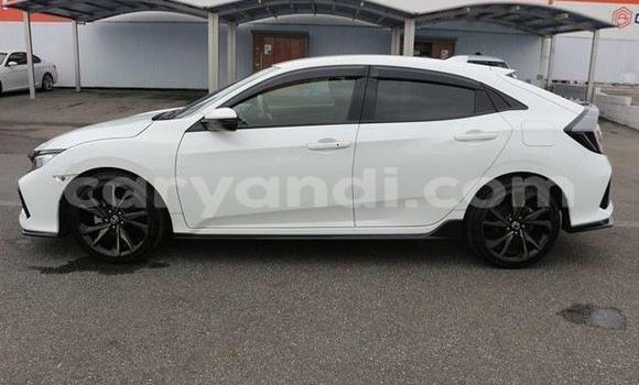 Buy Import Honda Civic White Car in Chilanga in Lusaka Buy Import Honda Civic White Car in Chilanga in Lusaka