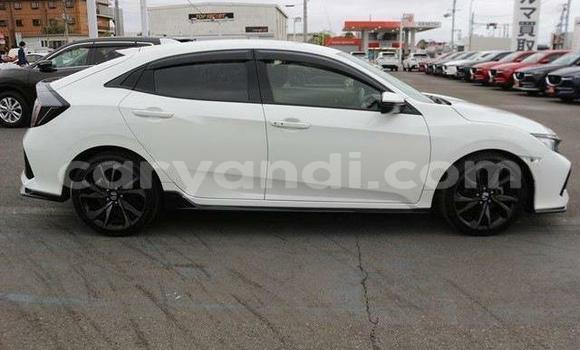 Buy Import Honda Civic White Car in Chilanga in Lusaka Buy Import Honda Civic White Car in Chilanga in Lusaka