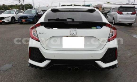 Buy Import Honda Civic White Car in Chilanga in Lusaka Buy Import Honda Civic White Car in Chilanga in Lusaka
