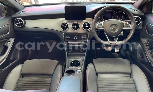 Buy Used Mercedes-Benz GLC 250D Silver Car in Lusaka in Zambia Buy Used Mercedes-Benz GLC 250D Silver Car in Lusaka in Zambia