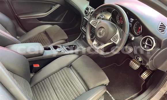 Buy Used Mercedes-Benz GLC 250D Silver Car in Lusaka in Zambia Buy Used Mercedes-Benz GLC 250D Silver Car in Lusaka in Zambia