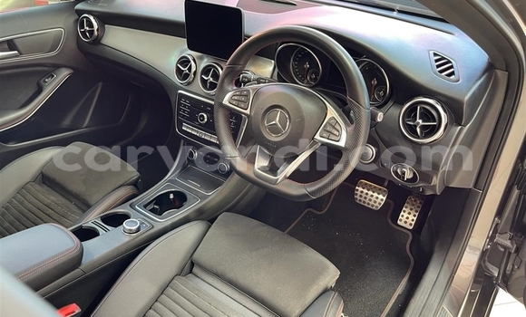 Buy Used Mercedes-Benz GLC 250D Silver Car in Lusaka in Zambia Buy Used Mercedes-Benz GLC 250D Silver Car in Lusaka in Zambia
