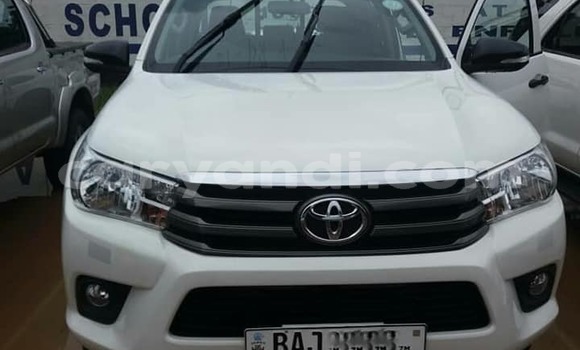 Buy Used Toyota Hilux White Car in Lusaka in Zambia Buy Used Toyota Hilux White Car in Lusaka in Zambia