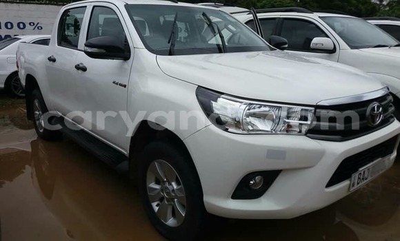 Buy Used Toyota Hilux White Car in Lusaka in Zambia Buy Used Toyota Hilux White Car in Lusaka in Zambia