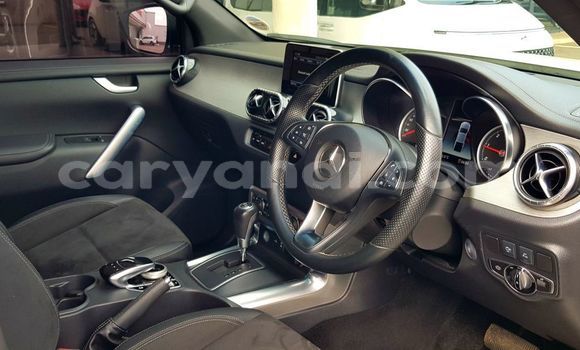 Tenga Tsaru Mercedes‒Benz X-klasse Concept Chena Mota in Livingstone in Zambia Tenga Tsaru Mercedes‒Benz X-klasse Concept Chena Mota in Livingstone in Zambia