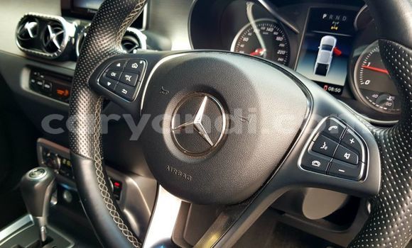 Tenga Tsaru Mercedes‒Benz X-klasse Concept Chena Mota in Livingstone in Zambia Tenga Tsaru Mercedes‒Benz X-klasse Concept Chena Mota in Livingstone in Zambia