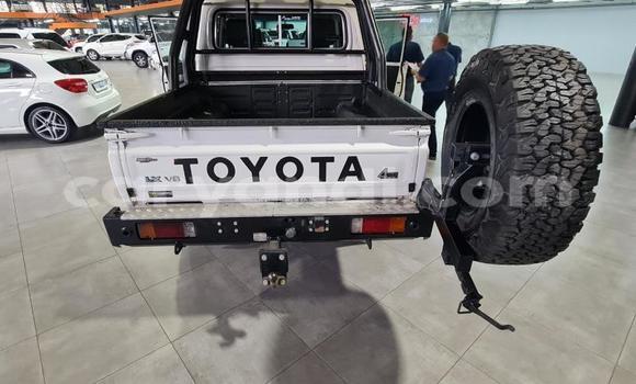 Buy Used Toyota Land Cruiser White Car in Lusaka in Zambia Buy Used Toyota Land Cruiser White Car in Lusaka in Zambia