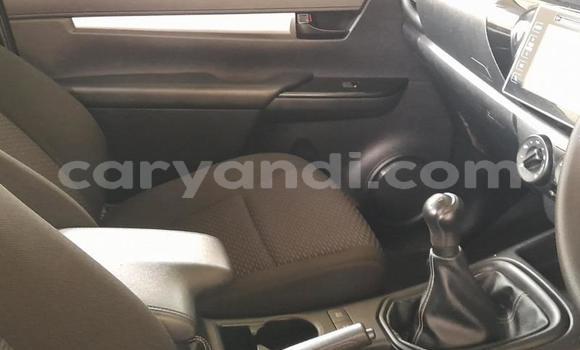 Buy Used Toyota Hilux White Car in Chingola in Zambia Buy Used Toyota Hilux White Car in Chingola in Zambia