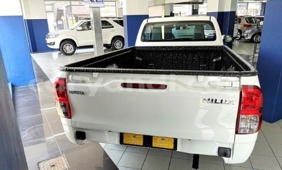 Buy Used Toyota Hilux White Car in Lusaka in Zambia Buy Used Toyota Hilux White Car in Lusaka in Zambia