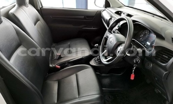 Buy Used Toyota Hilux White Car in Lusaka in Zambia Buy Used Toyota Hilux White Car in Lusaka in Zambia
