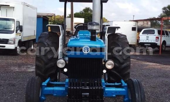 Tenga Tsaru Ford E 150 Cargo Van Bhuruu Rori in Kabwe in Zambia Tenga Tsaru Ford E 150 Cargo Van Bhuruu Rori in Kabwe in Zambia