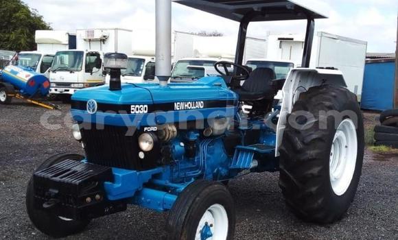 Tenga Tsaru Ford E 150 Cargo Van Bhuruu Rori in Kabwe in Zambia Tenga Tsaru Ford E 150 Cargo Van Bhuruu Rori in Kabwe in Zambia