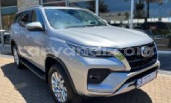 Buy Used Toyota Fortuner Silver Car in Chingola in Zambia Buy Used Toyota Fortuner Silver Car in Chingola in Zambia