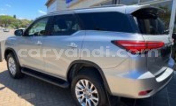 Buy Used Toyota Fortuner Silver Car in Chingola in Zambia Buy Used Toyota Fortuner Silver Car in Chingola in Zambia