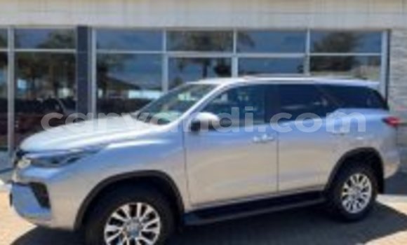 Buy Used Toyota Fortuner Silver Car in Chingola in Zambia Buy Used Toyota Fortuner Silver Car in Chingola in Zambia