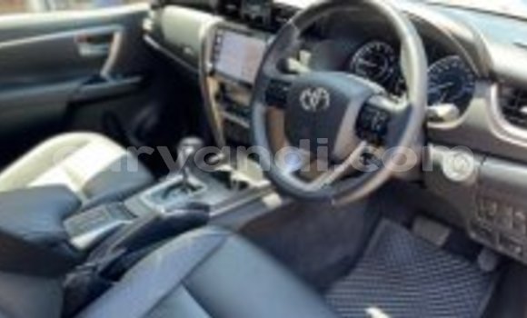 Buy Used Toyota Fortuner Silver Car in Chingola in Zambia Buy Used Toyota Fortuner Silver Car in Chingola in Zambia