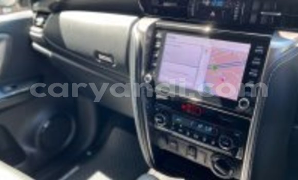 Buy Used Toyota Fortuner Silver Car in Chingola in Zambia Buy Used Toyota Fortuner Silver Car in Chingola in Zambia