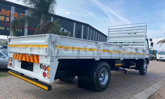 Buy Used Isuzu FTR 850 White Truck in Kabwe in Zambia Buy Used Isuzu FTR 850 White Truck in Kabwe in Zambia