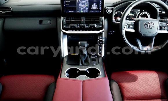 Buy Used Toyota Land Cruiser Silver Car in Lusaka in Zambia Buy Used Toyota Land Cruiser Silver Car in Lusaka in Zambia