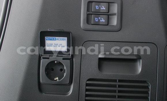 Buy Used Toyota Land Cruiser Silver Car in Lusaka in Zambia Buy Used Toyota Land Cruiser Silver Car in Lusaka in Zambia