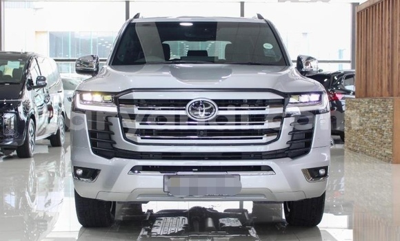 Buy Used Toyota Land Cruiser Silver Car in Lusaka in Zambia Buy Used Toyota Land Cruiser Silver Car in Lusaka in Zambia