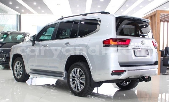 Buy Used Toyota Land Cruiser Silver Car in Lusaka in Zambia Buy Used Toyota Land Cruiser Silver Car in Lusaka in Zambia