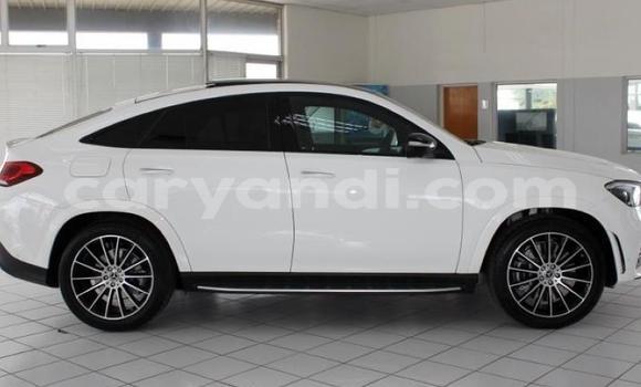 Acheter Occasion Voiture Mercedes‒Benz GLE Blanc à Lusaka, Zambie Acheter Occasion Voiture Mercedes‒Benz GLE Blanc à Lusaka, Zambie