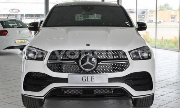 Acheter Occasion Voiture Mercedes‒Benz GLE Blanc à Lusaka, Zambie Acheter Occasion Voiture Mercedes‒Benz GLE Blanc à Lusaka, Zambie