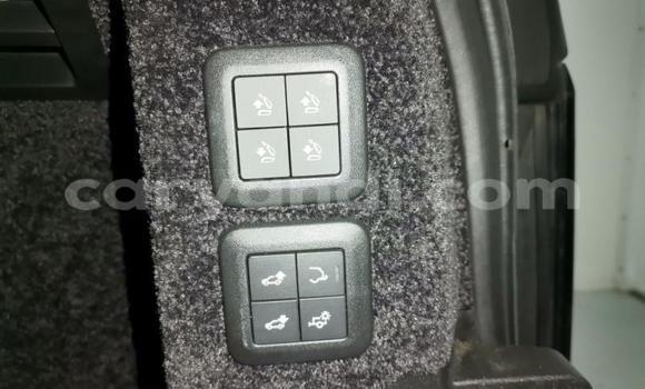 Acheter Occasion Voiture Land Rover Range Rover Vogue Noir à Lusaka, Zambie Acheter Occasion Voiture Land Rover Range Rover Vogue Noir à Lusaka, Zambie