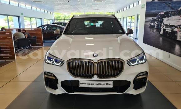 Acheter Occasion Voiture BMW X5 M Blanc à Lusaka, Zambie Acheter Occasion Voiture BMW X5 M Blanc à Lusaka, Zambie