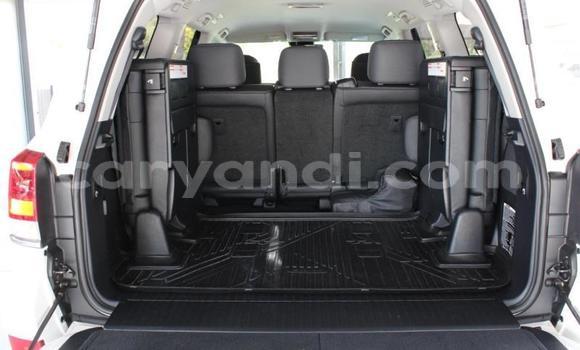 Buy Used Toyota Land Cruiser White Car in Livingstone in Zambia Buy Used Toyota Land Cruiser White Car in Livingstone in Zambia