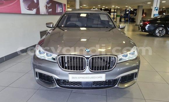 Acheter Occasion Voiture BMW 7-Series Gris à Lusaka, Zambie Acheter Occasion Voiture BMW 7-Series Gris à Lusaka, Zambie