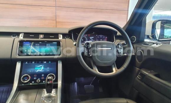 Tenga Tsaru Land Rover Range Rover Sport Chena Mota in Livingstone in Zambia Tenga Tsaru Land Rover Range Rover Sport Chena Mota in Livingstone in Zambia