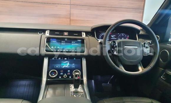 Tenga Tsaru Land Rover Range Rover Sport Chena Mota in Livingstone in Zambia Tenga Tsaru Land Rover Range Rover Sport Chena Mota in Livingstone in Zambia