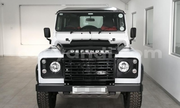 Acheter Occasion Voiture Land Rover Defender Blanc à Lusaka, Zambie Acheter Occasion Voiture Land Rover Defender Blanc à Lusaka, Zambie