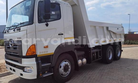 Buy Used Hino Ranger White Truck in Kabwe in Zambia Buy Used Hino Ranger White Truck in Kabwe in Zambia