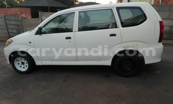 Nunua Ilio tumika Toyota Avanza Nyeupe Gari ndani ya Chambishi nchini Copperbelt Nunua Ilio tumika Toyota Avanza Nyeupe Gari ndani ya Chambishi nchini Copperbelt