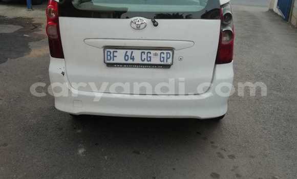 Nunua Ilio tumika Toyota Avanza Nyeupe Gari ndani ya Chambishi nchini Copperbelt Nunua Ilio tumika Toyota Avanza Nyeupe Gari ndani ya Chambishi nchini Copperbelt