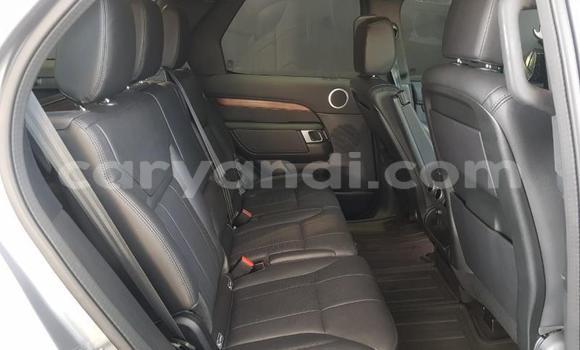 Nunua Ilio tumika Land Rover Discovery Sport Fedha Gari ndani ya Lusaka nchini Zambia Nunua Ilio tumika Land Rover Discovery Sport Fedha Gari ndani ya Lusaka nchini Zambia