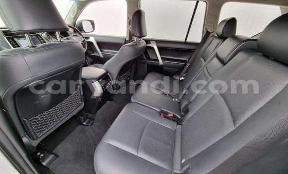 Acheter Occasion Voiture Toyota Land Cruiser Prado Blanc à Lusaka, Zambie Acheter Occasion Voiture Toyota Land Cruiser Prado Blanc à Lusaka, Zambie