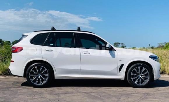 Acheter Occasion Voiture BMW X5 M Blanc à Lusaka, Zambie Acheter Occasion Voiture BMW X5 M Blanc à Lusaka, Zambie