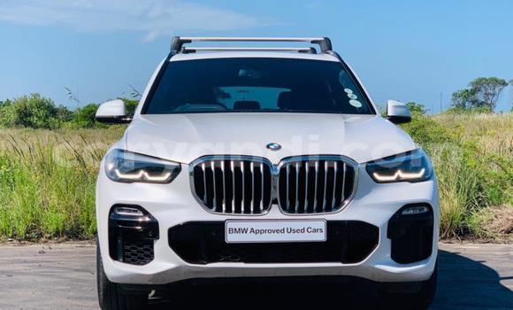 Acheter Occasion Voiture BMW X5 M Blanc à Lusaka, Zambie Acheter Occasion Voiture BMW X5 M Blanc à Lusaka, Zambie