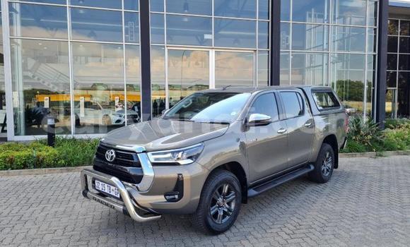 Buy Used Toyota Hilux Brown Car in Lusaka in Zambia Buy Used Toyota Hilux Brown Car in Lusaka in Zambia