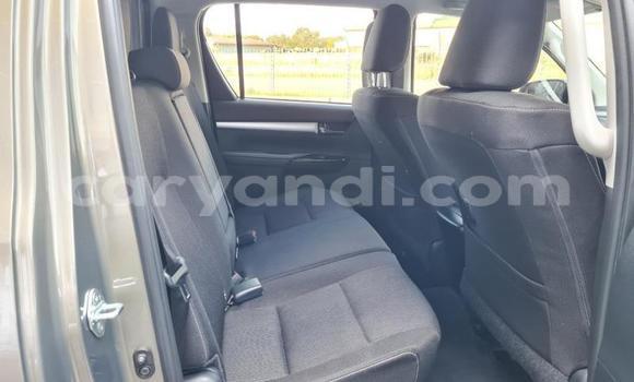 Acheter Occasion Voiture Toyota Hilux Marron à Lusaka, Zambie Acheter Occasion Voiture Toyota Hilux Marron à Lusaka, Zambie