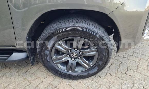 Acheter Occasion Voiture Toyota Hilux Marron à Lusaka, Zambie Acheter Occasion Voiture Toyota Hilux Marron à Lusaka, Zambie