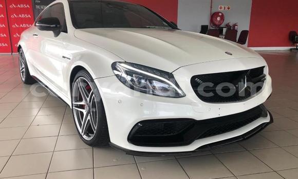 Acheter Occasion Voiture Mercedes‒Benz C-klasse AMG Blanc à Lusaka, Zambie Acheter Occasion Voiture Mercedes‒Benz C-klasse AMG Blanc à Lusaka, Zambie