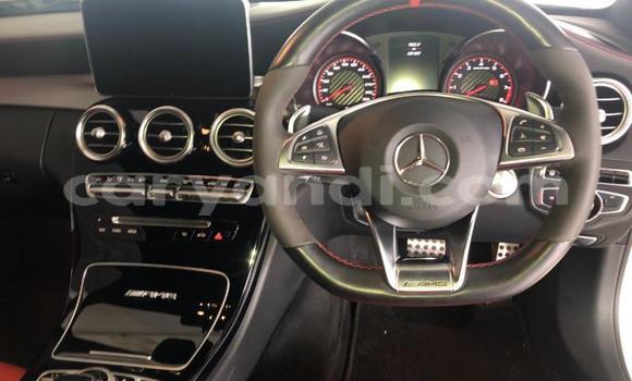 Acheter Occasion Voiture Mercedes‒Benz C-klasse AMG Blanc à Lusaka, Zambie Acheter Occasion Voiture Mercedes‒Benz C-klasse AMG Blanc à Lusaka, Zambie