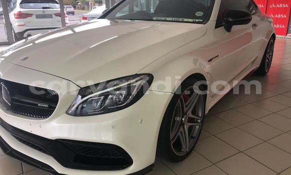 Acheter Occasion Voiture Mercedes‒Benz C-klasse AMG Blanc à Lusaka, Zambie Acheter Occasion Voiture Mercedes‒Benz C-klasse AMG Blanc à Lusaka, Zambie