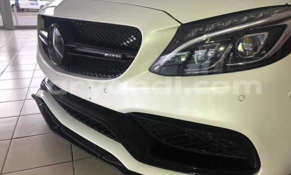 Acheter Occasion Voiture Mercedes‒Benz C-klasse AMG Blanc à Lusaka, Zambie Acheter Occasion Voiture Mercedes‒Benz C-klasse AMG Blanc à Lusaka, Zambie